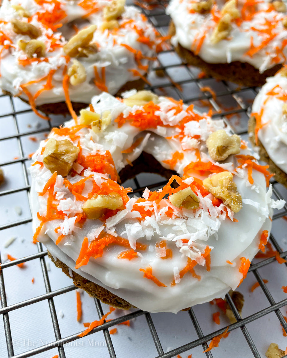 CARROT CAKE PROTEIN DONUTS (VEGAN)