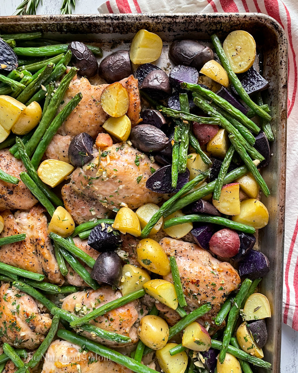 Roast Chicken Thighs, Baby Potatoes & Green Beans (Whole30)